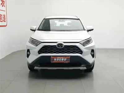 Toyota RAV4 2023, 37900 км, за 96700 CNY