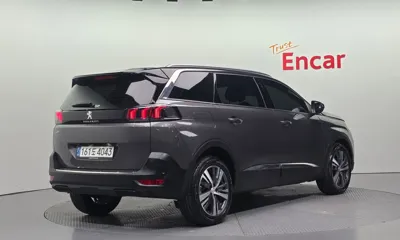 Peugeot 5008 2022, 42630 км, за 29800000 KRW