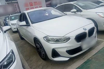 BMW 1 Series 2021, 76500 км, за 84778.67 CNY