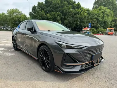 Changan UNI-V 2023, 47000 км, за 63800 CNY