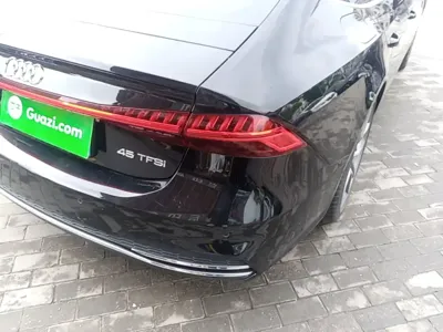 Audi A7 2024, 34900 км, за 328300 CNY - фото 8