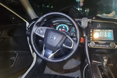 Honda Civic 2016, 60500 км, за 50549.7 CNY - фото 11
