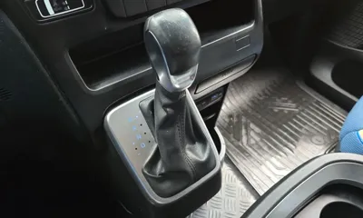Hyundai Staria 2022, 195956 км, за 14990000 KRW - фото 9