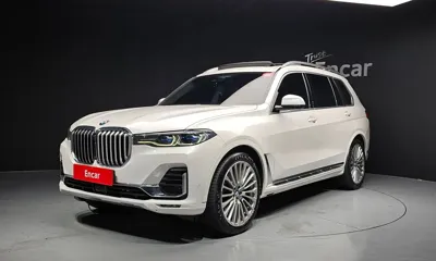 BMW X7 · 2021 год