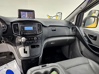 Hyundai Starex 2019, 102728 км, за 12500000 KRW - фото 9