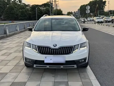Skoda Octavia 2020, 110800 км, за 65100 CNY - фото 21