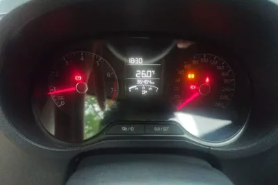 Volkswagen Polo 2016, 36400 км, за 28592.26 CNY - фото 12