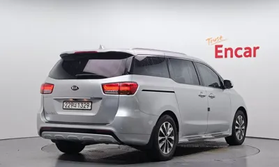 Kia Canival 2017, 126837 км, за 10800000 KRW - фото 2