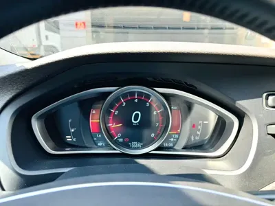 Volvo V40 2013, 120000 км, за 21800 CNY - фото 9