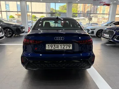 Audi A3 2025, 8971 км, за 31000000 KRW