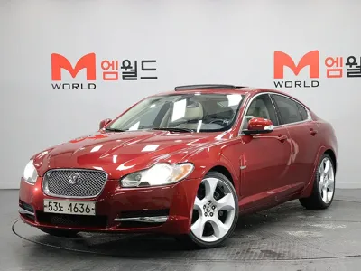 Jaguar XF · 2009 год
