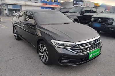 Volkswagen Sagitar 2023, 38900 км, за 94438.32 CNY