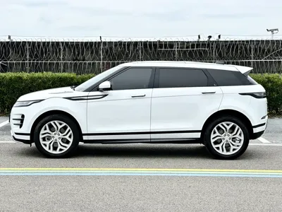 Land Rover Evoque 2023, 40000 км, за 139800 CNY