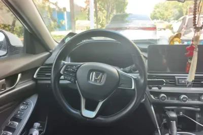 Honda Accord 2022, 80300 км, за 104457.38 CNY - фото 9