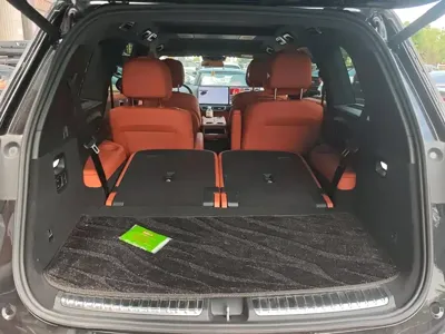 Li Auto Li L9 2024, 31300 км, за 261000 CNY