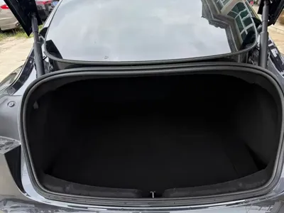 Tesla Model 3 2025, 9000 км, за 158800 CNY - фото 7