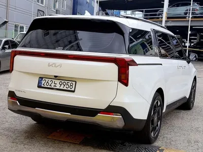 Kia Canival 2025, 24374 км, за 35900000 KRW