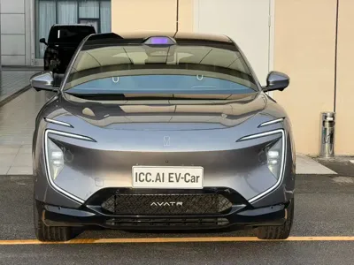 Avatr Avatr 07 2025, 10000 км, за 156800 CNY