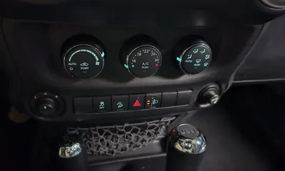 Jeep Wrangler 2013, 154495 км, за 12600000 KRW - фото 15