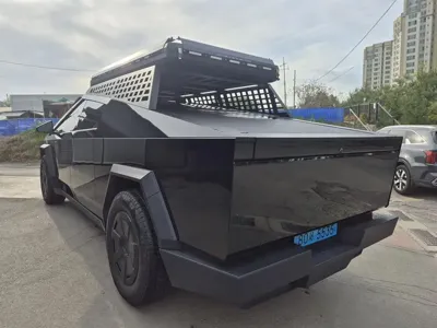 Tesla Cybertruck 2024, 13334 км, за 140000000 KRW
