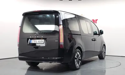 Hyundai Staria 2023, 53847 км, за 38900000 KRW - фото 2