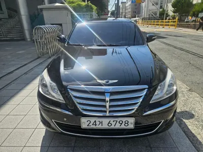 Hyundai Genesis · 2013 год