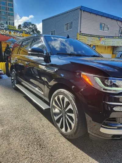 Lincoln Navigator 2022, 37000 км, за 95470000 KRW