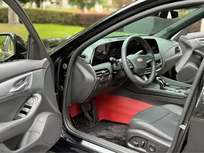 Cadillac CT5 2024, 19000 км, за 156000 CNY