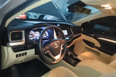 Toyota Highlander 2018, 37900 км, за 168256.54 CNY - фото 12