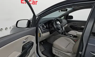 Kia Canival 2015, 98001 км, за 11000000 KRW - фото 10