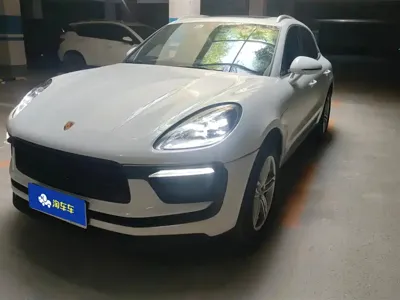 Porsche Macan · 2022 год