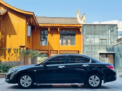 Honda Accord 2009, 193000 км, за 13799 CNY