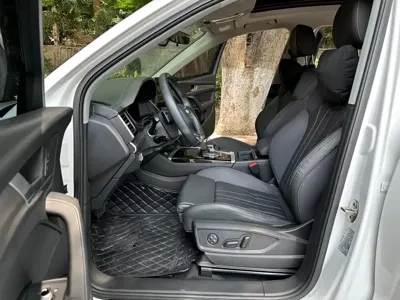 Audi Q5L 2021, 70000 км, за 143800 CNY - фото 7