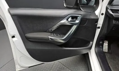 Peugeot 2008 2018, 118941 км, за 6900000 KRW - фото 24