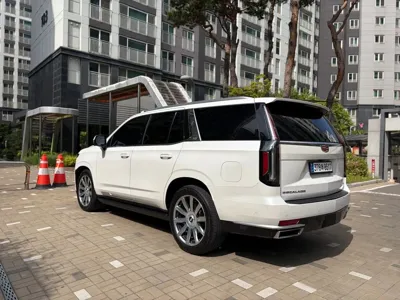 Cadillac Escalade 2022, 43071 км, за 87900000 KRW