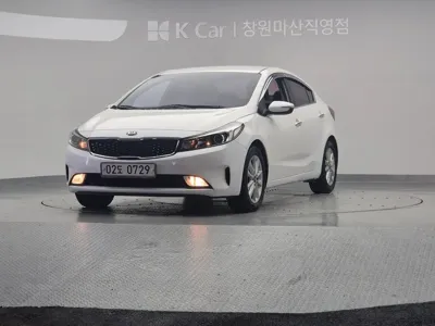 Kia K3 · 2016 год