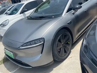 智界 Zhijie S7 · 2024 год
