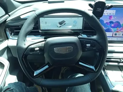 Geely Boyue 2025, 8600 км, за 75000 CNY - фото 15