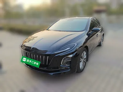 Hongqi E-QM5 · 2024 год