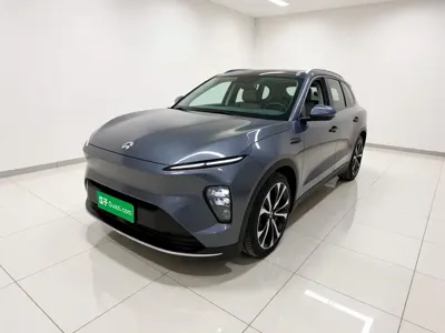 Nio ES8 · 2023 год