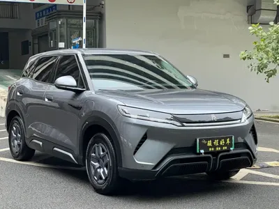 BYD Yuan Up 2024, 40000 км, за 68800 CNY
