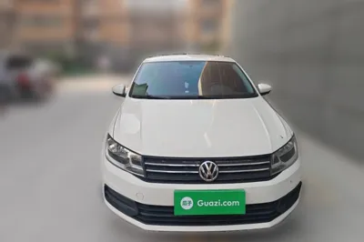 Volkswagen Santana 2016, 94500 км, за 31585.15 CNY