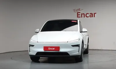 Tesla Model Y 2025, 12695 км, за 54000000 KRW