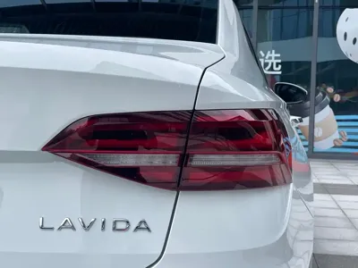 Volkswagen Lavida 2023, 17000 км, за 81800 CNY - фото 11