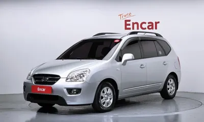 Kia Carens · 2009 год