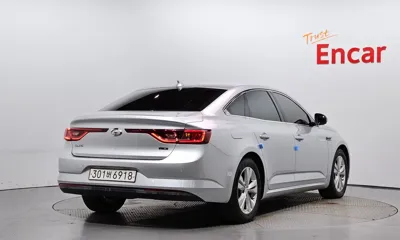 Renault-KoreaSamsung SM6 2017, 169002 км, за 8000000 KRW