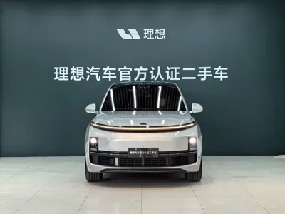 Li Auto Li L8 2023, 78000 км, за 203800 CNY