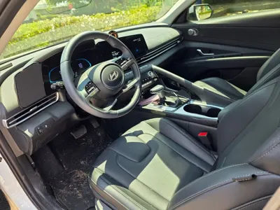 Hyundai Avante 2026, 9500 км, за 3150000 KRW - фото 3