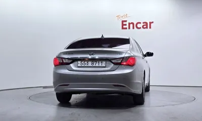 Hyundai Sonata 2010, 99100 км, за 4200000 KRW