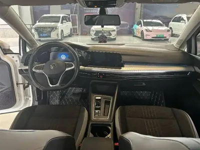 Volkswagen Golf 2021, 55000 км, за 69800 CNY - фото 8